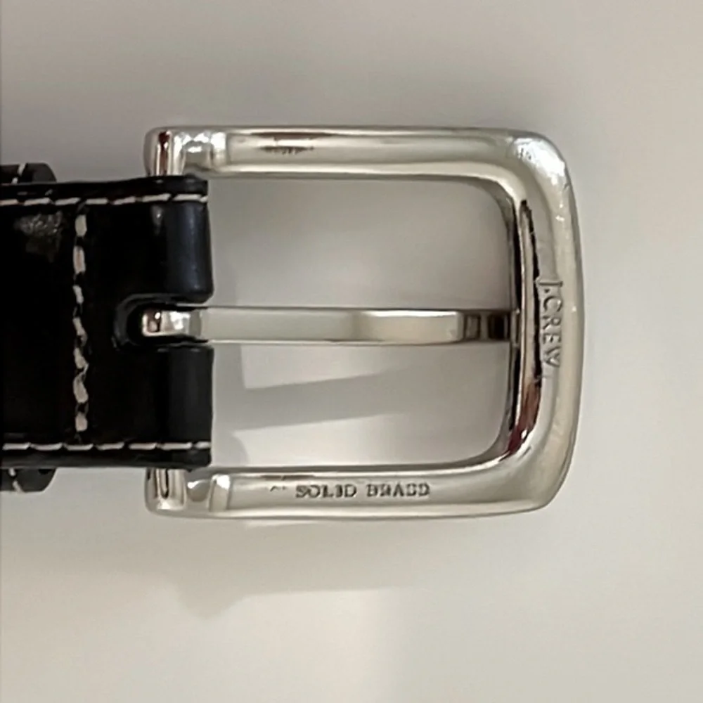 J. Crew men’s Size‎ 40 black leather belt. Solid brass silver buckle. EUC
